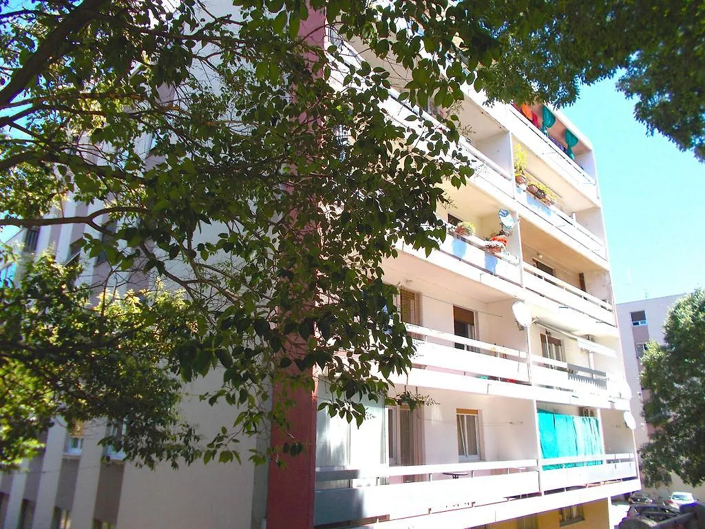 Apartment Marbrillo 普拉